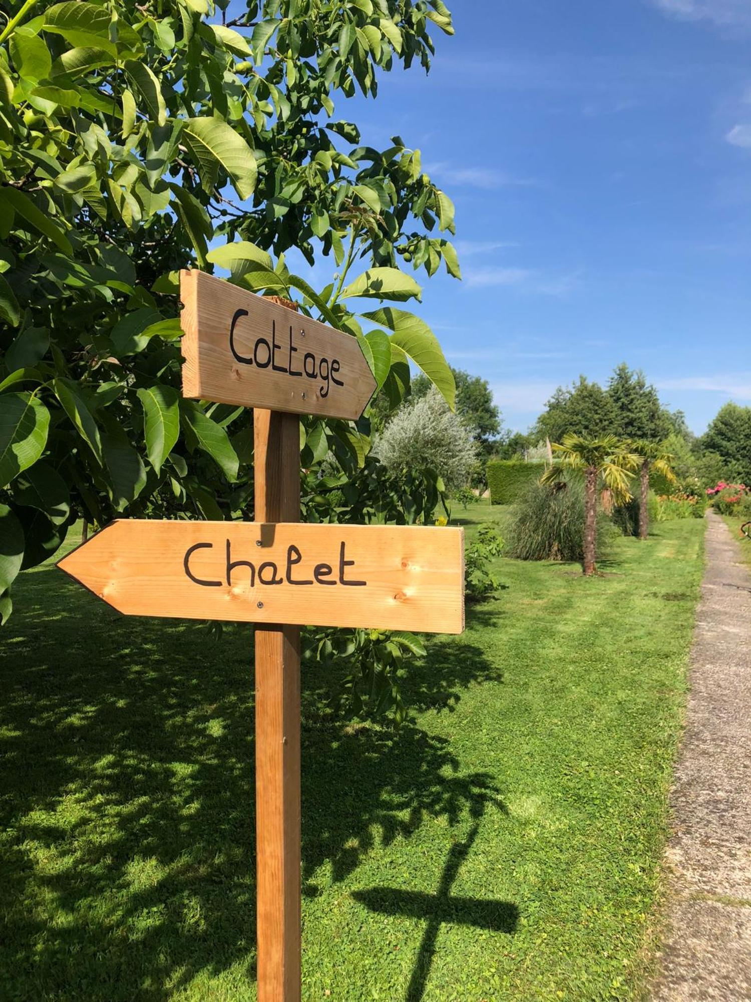 Le Chalet Des Hortillonnages อาเมียงส์ ภายนอก รูปภาพ